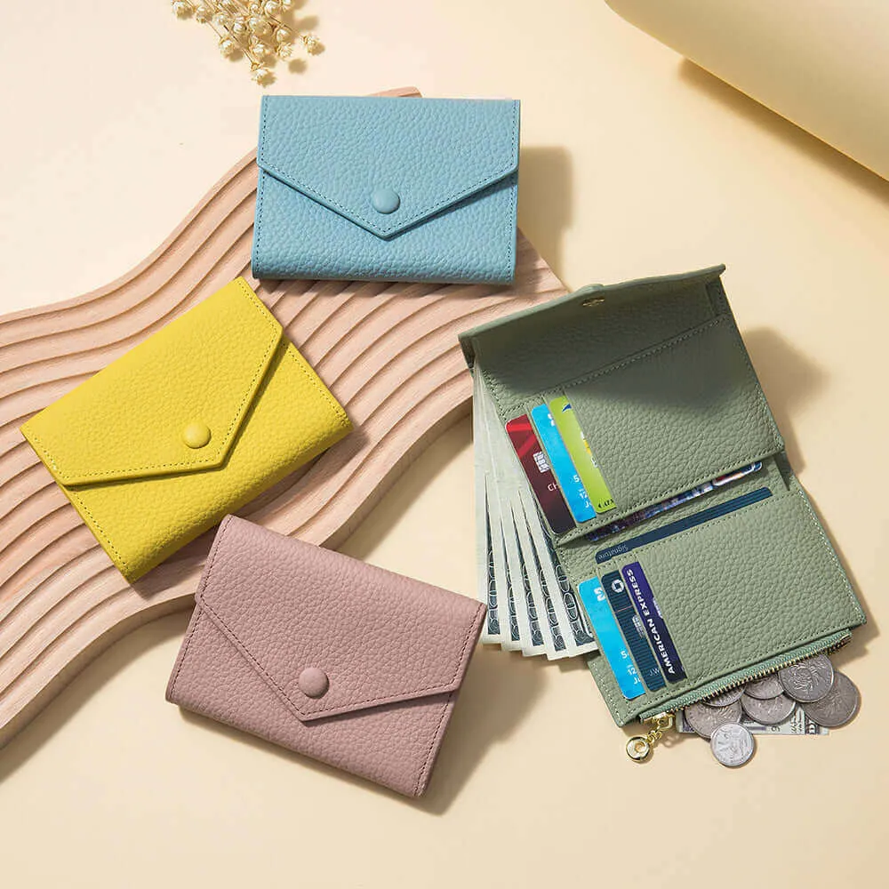 Women's Leather Trifold Envelope Wallet - Stylish & Functional